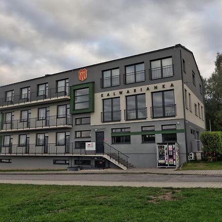 Pawilon Sportowo Turystyczny Kalwarianka Hostel Kalwaria Zebrzydowska Exterior photo