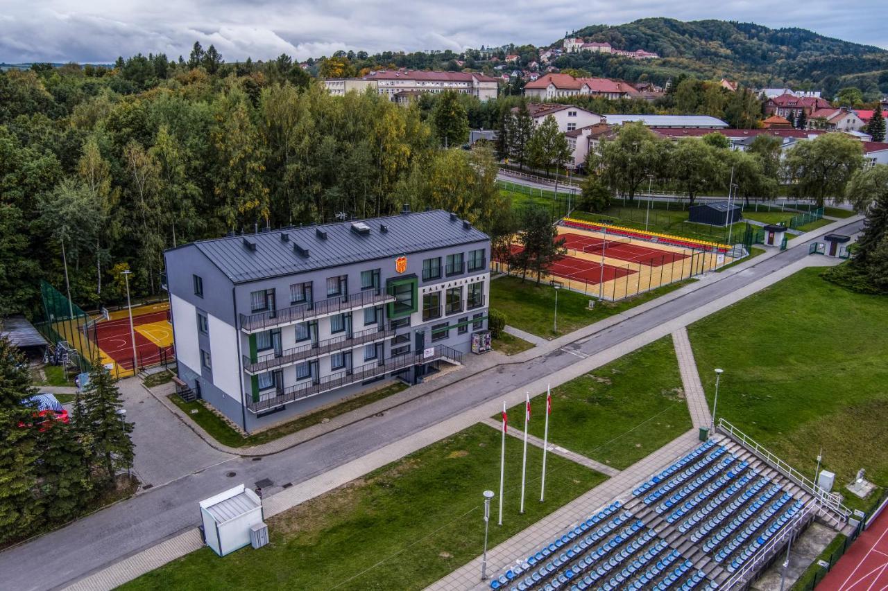 Pawilon Sportowo Turystyczny Kalwarianka Hostel Kalwaria Zebrzydowska Exterior photo