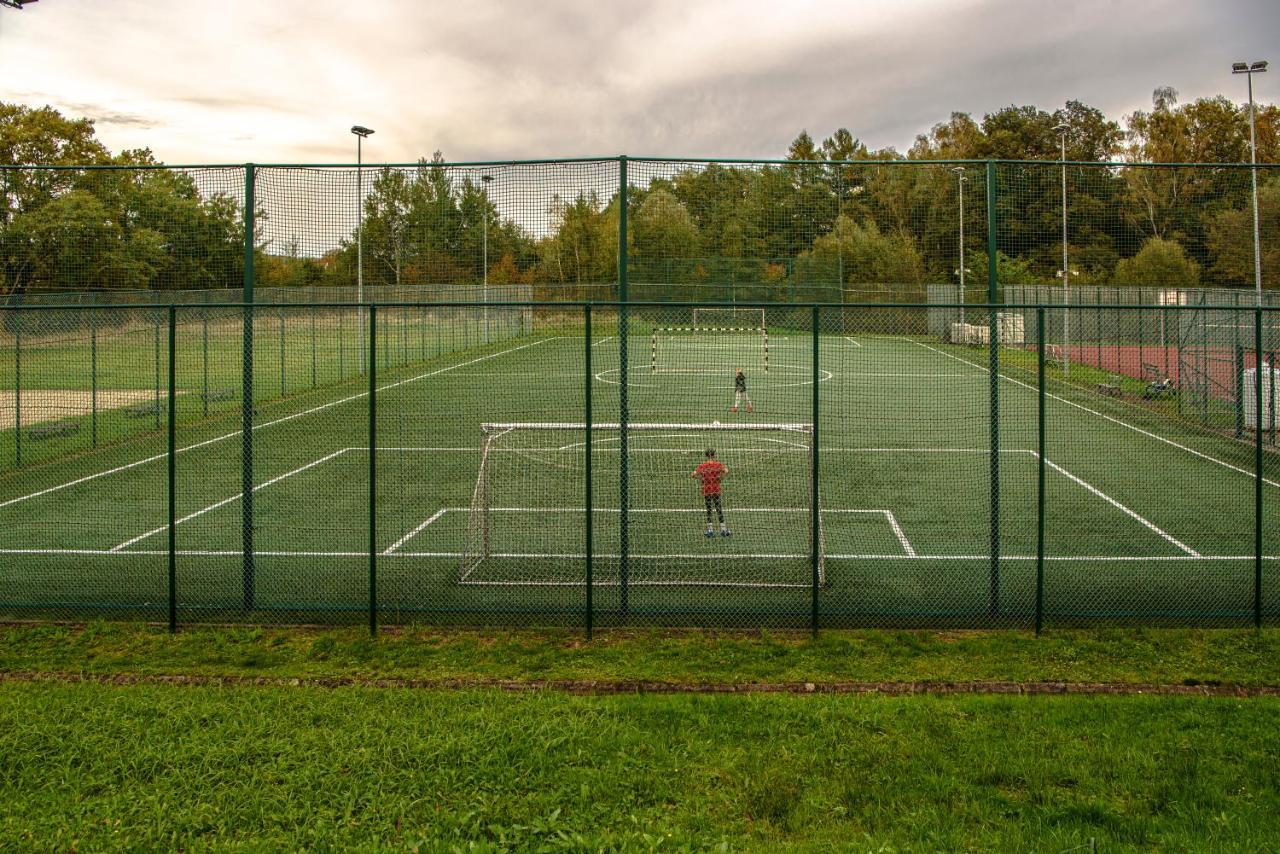 Pawilon Sportowo Turystyczny Kalwarianka Hostel Kalwaria Zebrzydowska Exterior photo